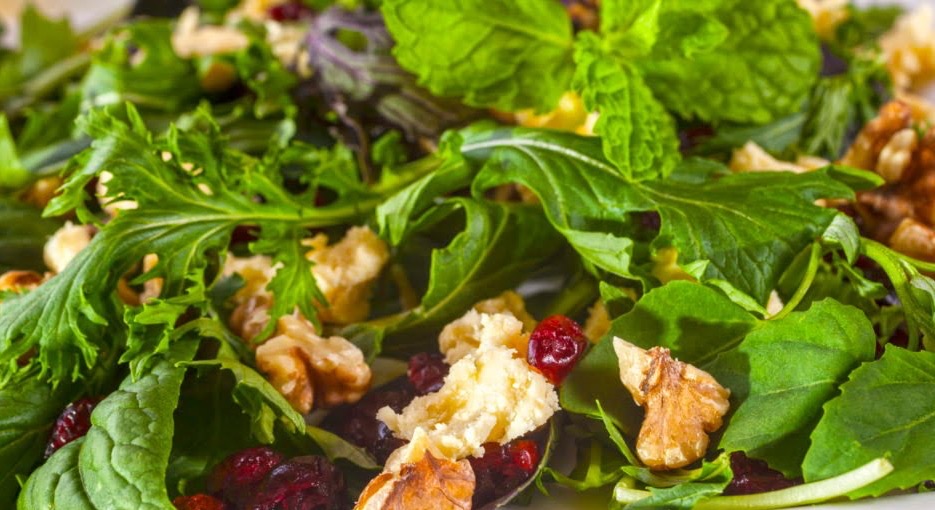 Cranberry Walnut with Mixed Greens Salad with a Vinaigrette dressing