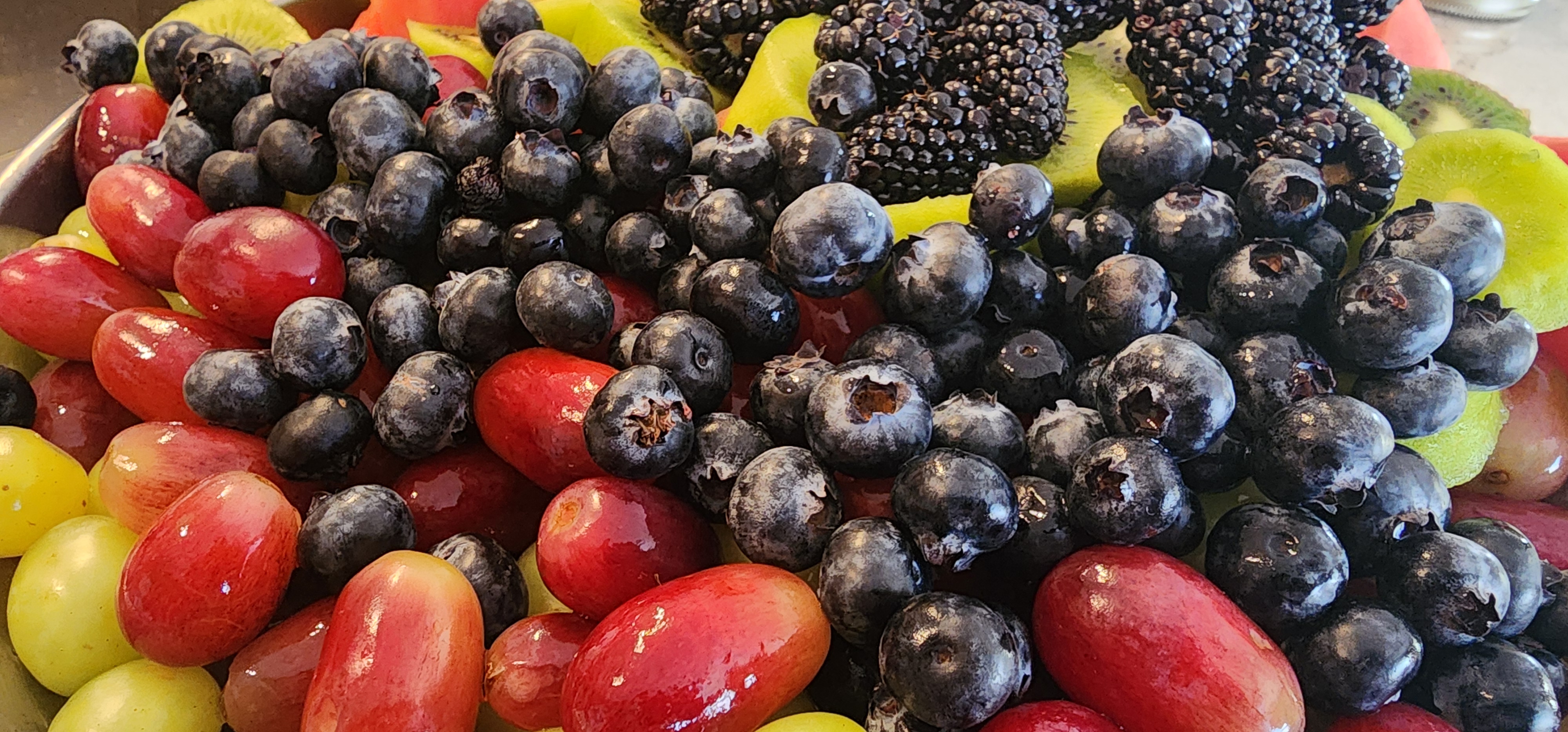 364 Seasonal Fruit Platters