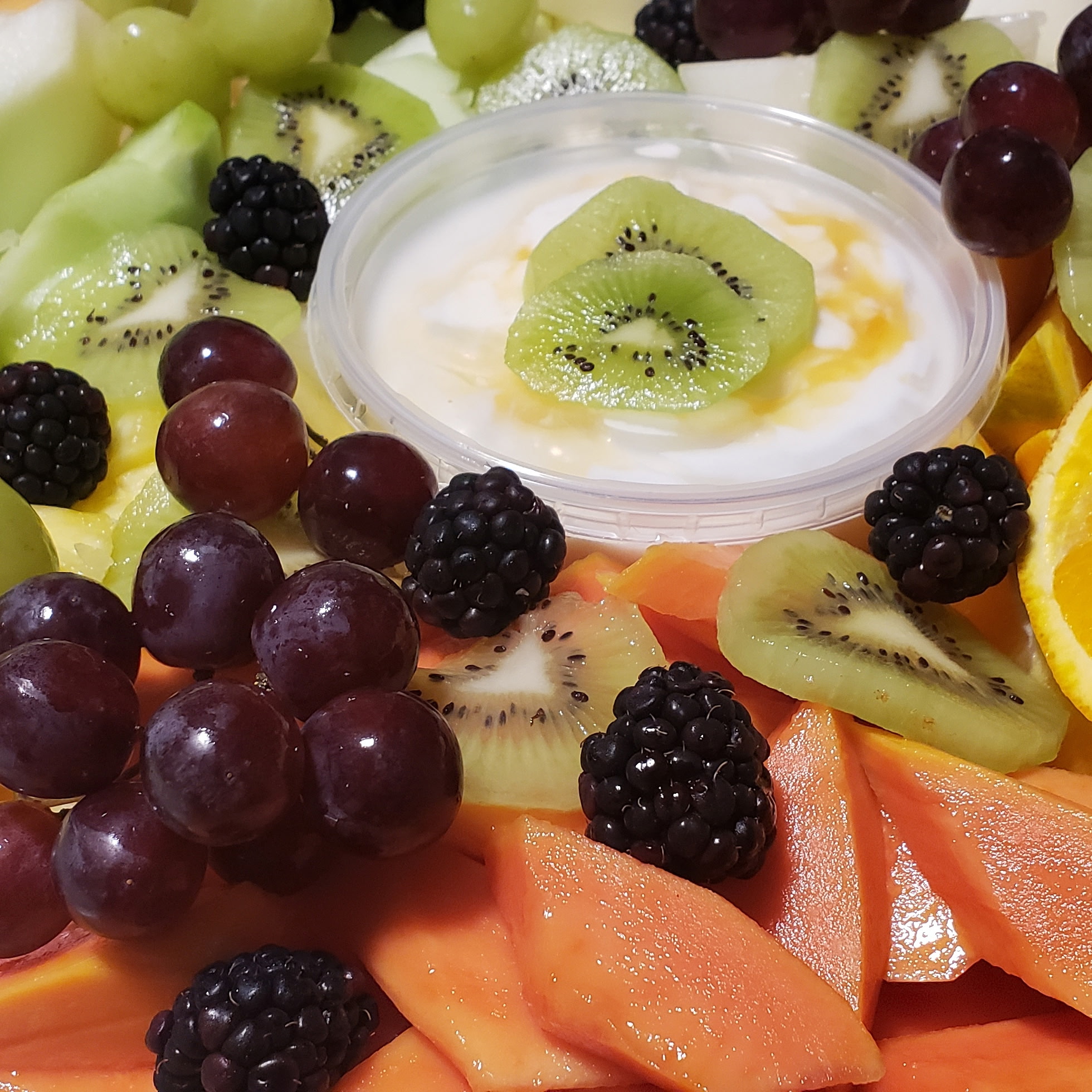 85 Personal Fruit Plate and Dip